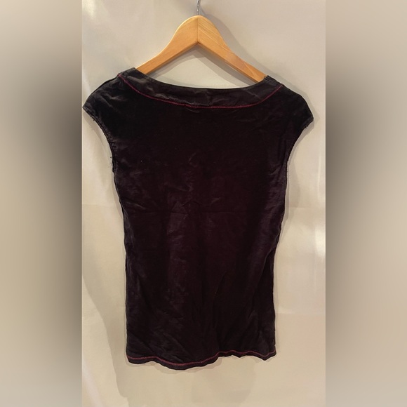 DKNY Black Womens Tee with Vibrant Floral Design M - Picture 3 of 3